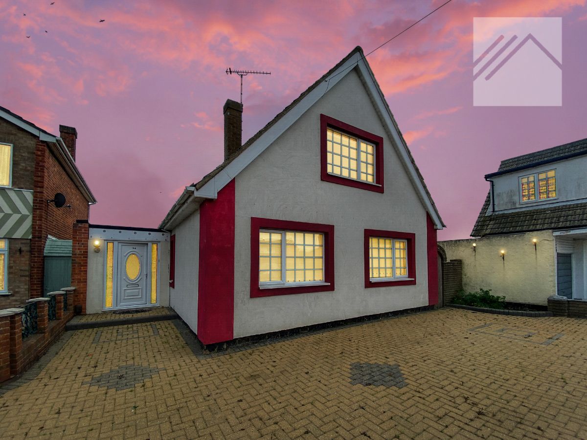 3 bedroom Detached For Sale