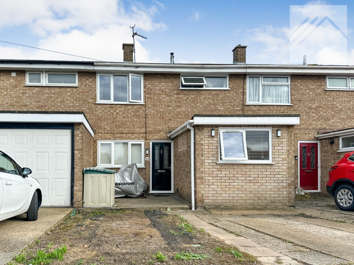 4 bedroom Terraced For Sale