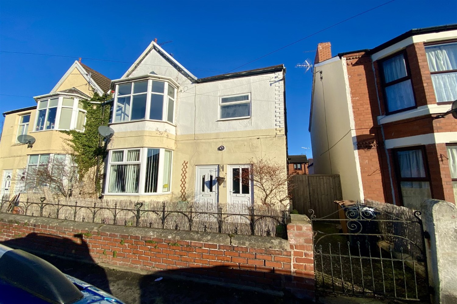 2 bedroom House LSTC