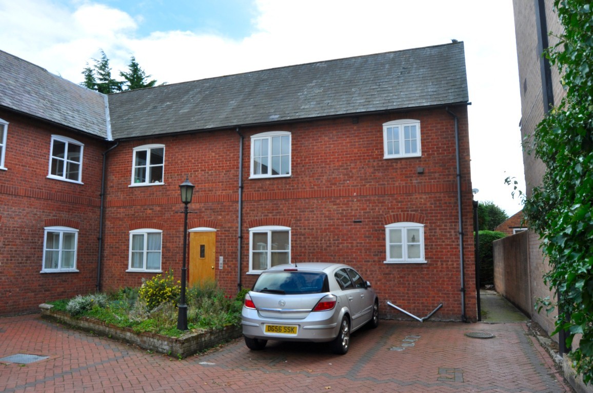 1 bedroom House LSTC