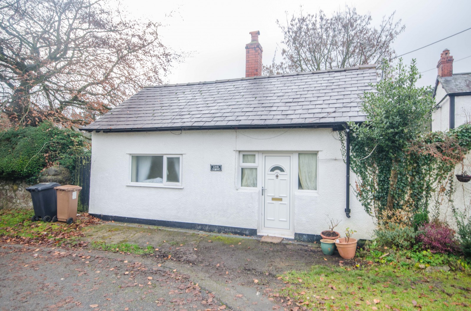 1 bedroom House (unspecified) LSTC