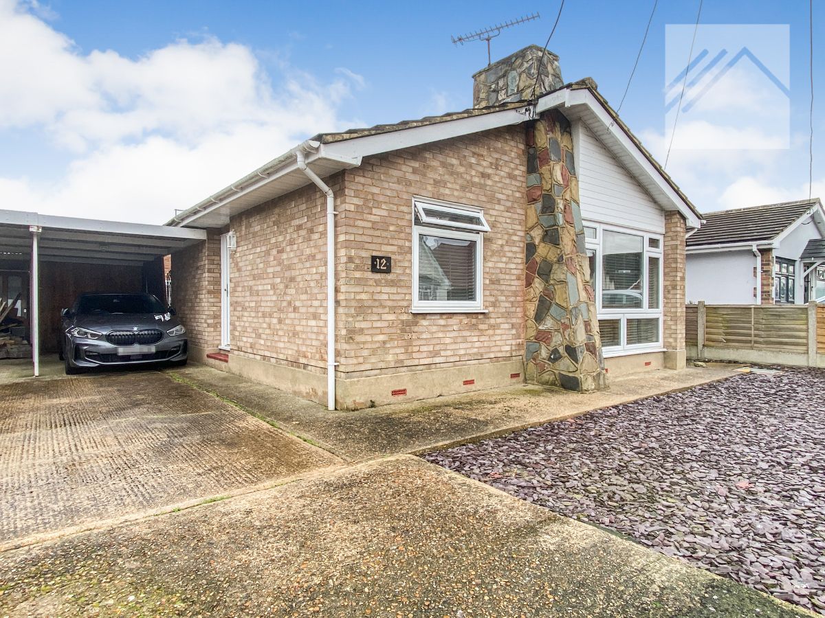 2 bedroom Detached bungalow Under Offer