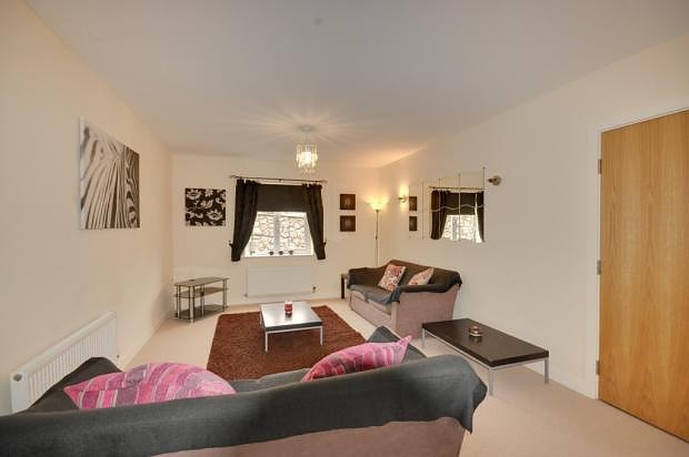 2 bedroom House LSTC