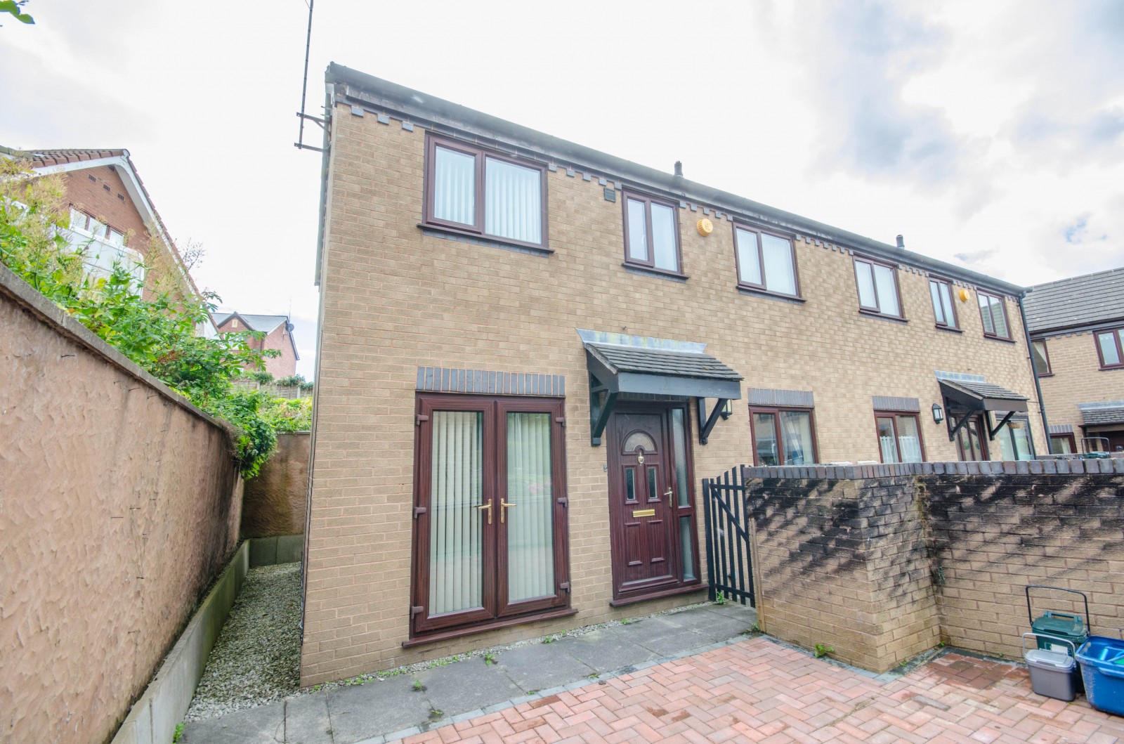 2 bedroom House Withdrawn