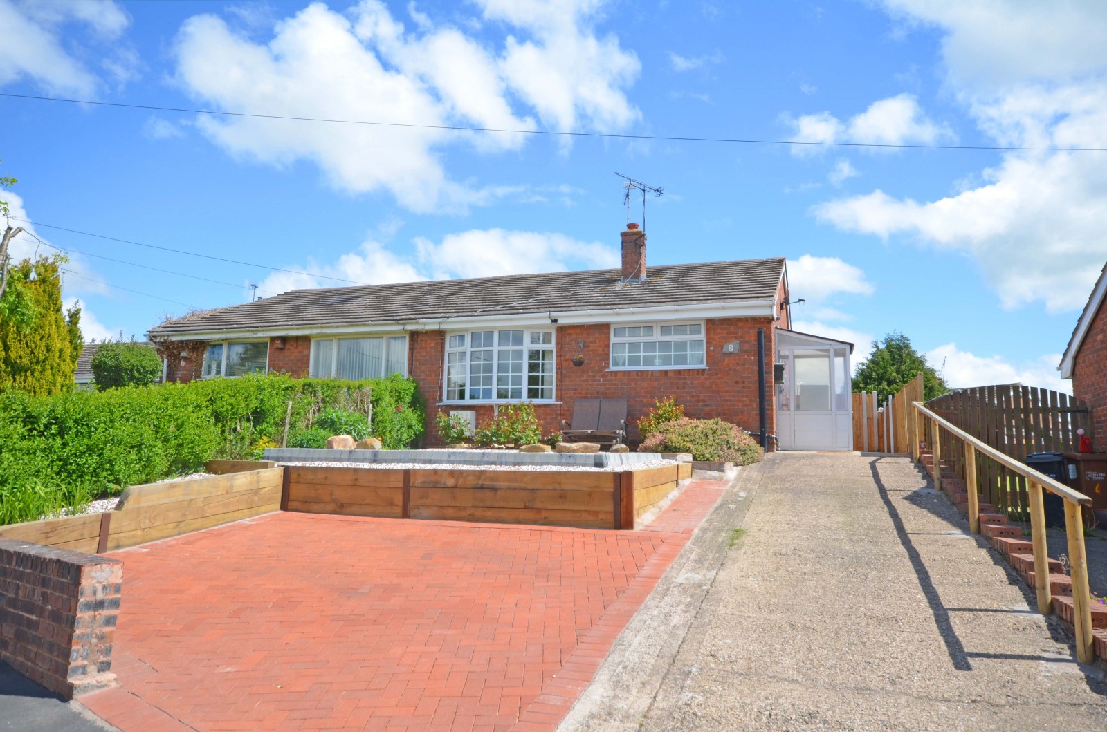 2 bedroom House (unspecified) LSTC
