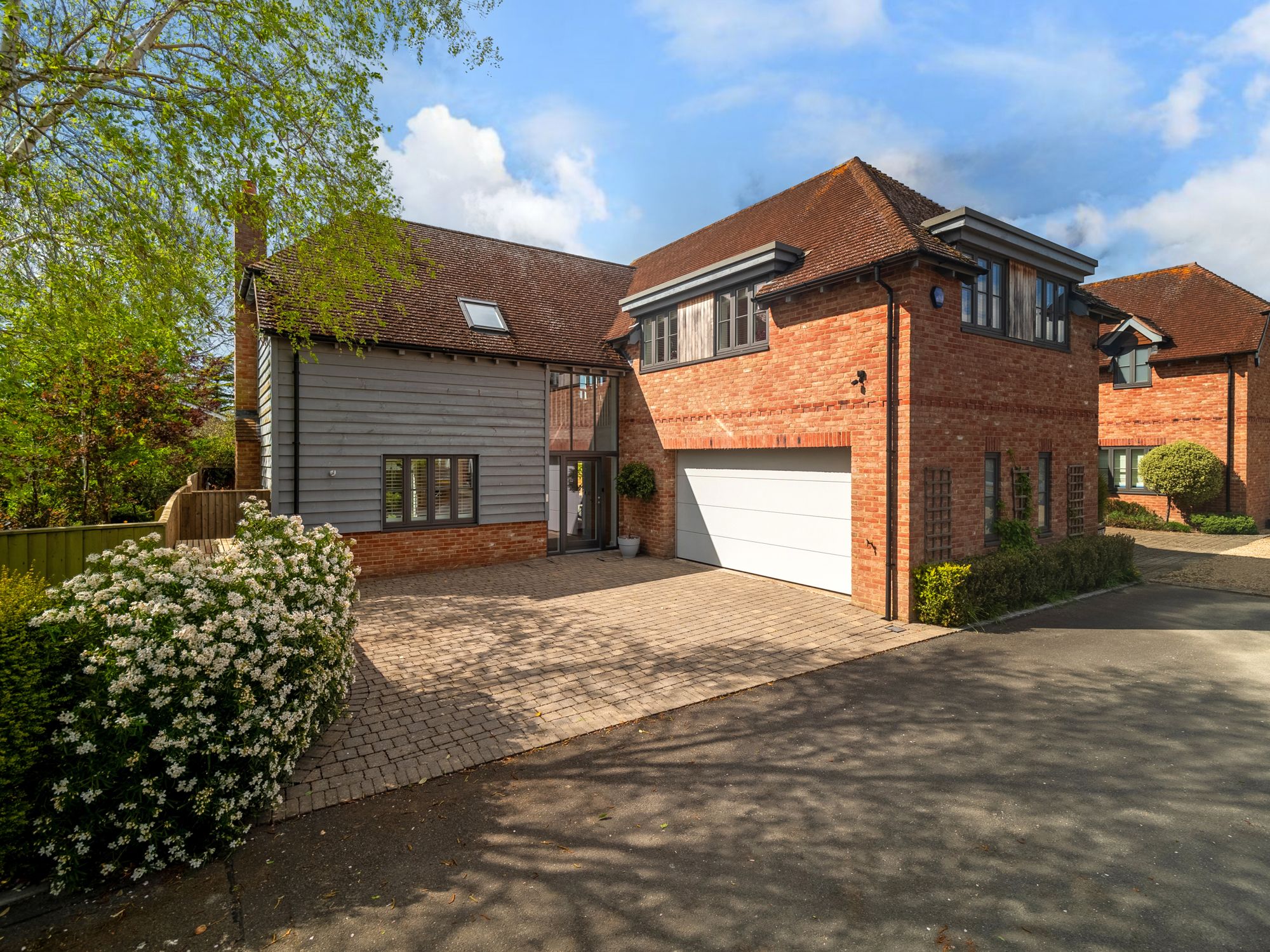 4 bedroom House For Sale