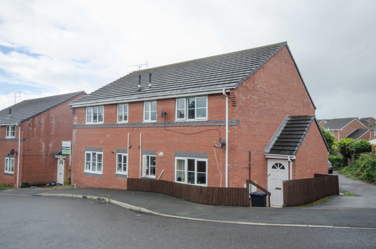 2 bedroom House LSTC