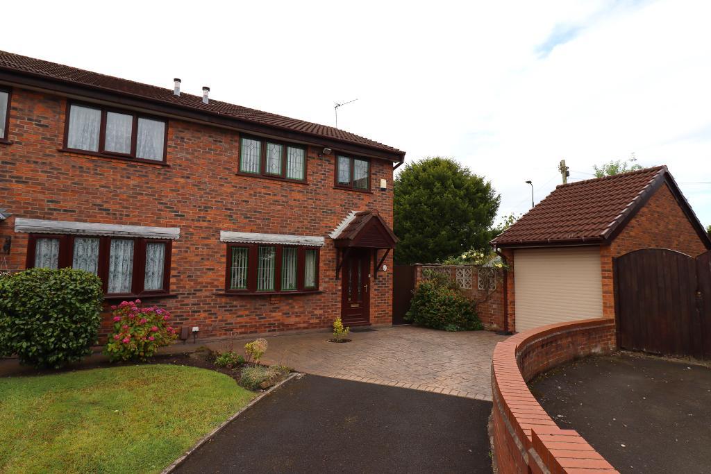 3 bedroom Semi-detached house SSTC