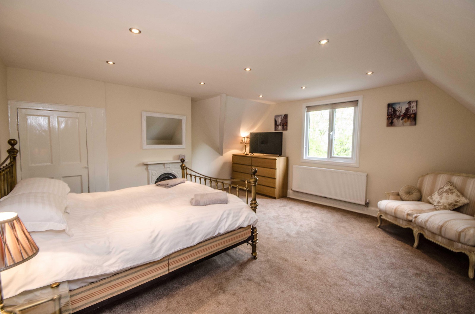 2 bedroom House LSTC