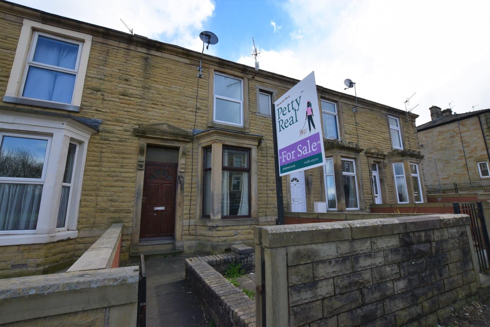 3 bedroom Terraced SSTC