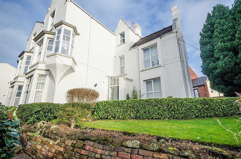 1 bedroom House LSTC