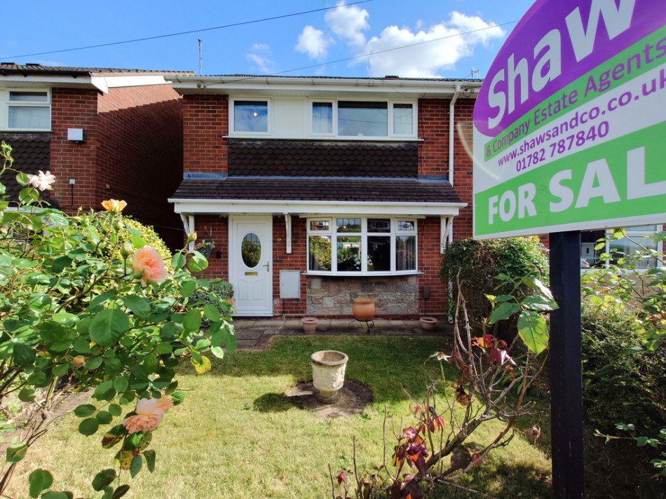 3 bedroom Terraced House SSTC