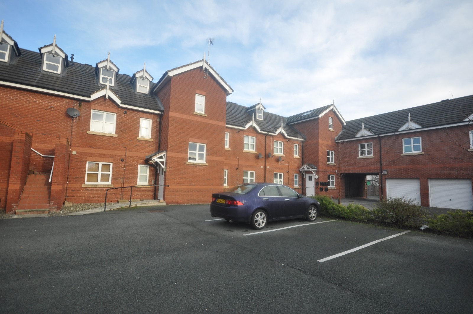 1 bedroom House LSTC