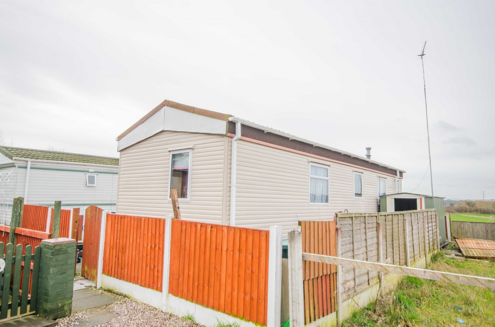 2 bedroom House (unspecified) LSTC