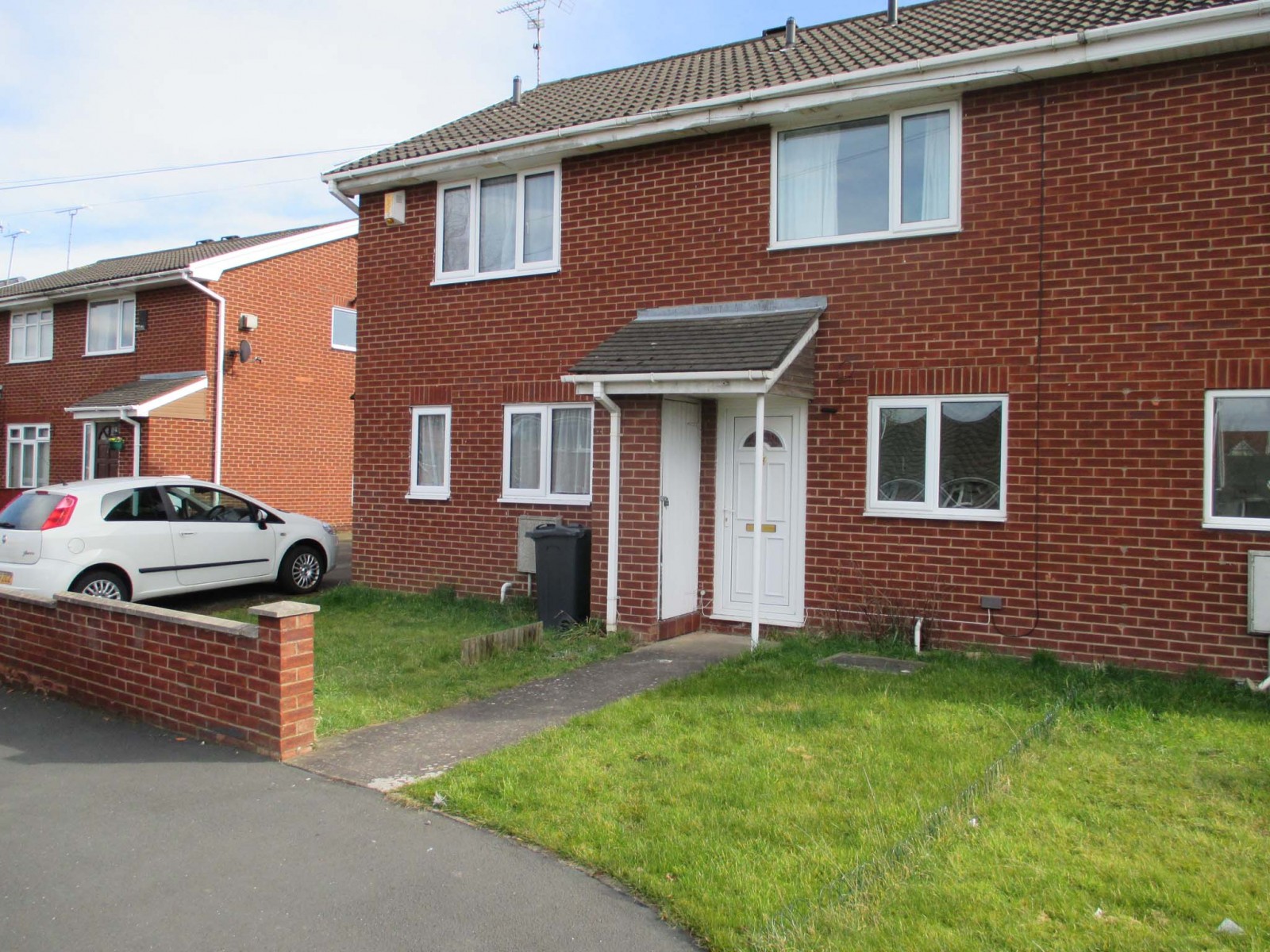 2 bedroom House For Sale