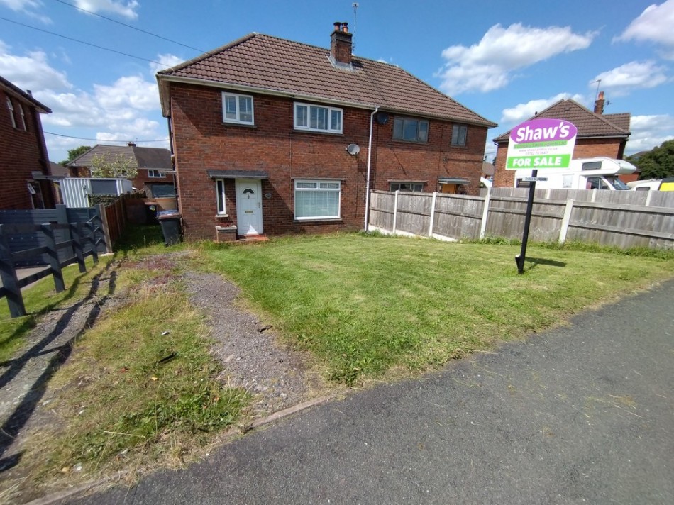3 bedroom Semi-Detached House SSTC