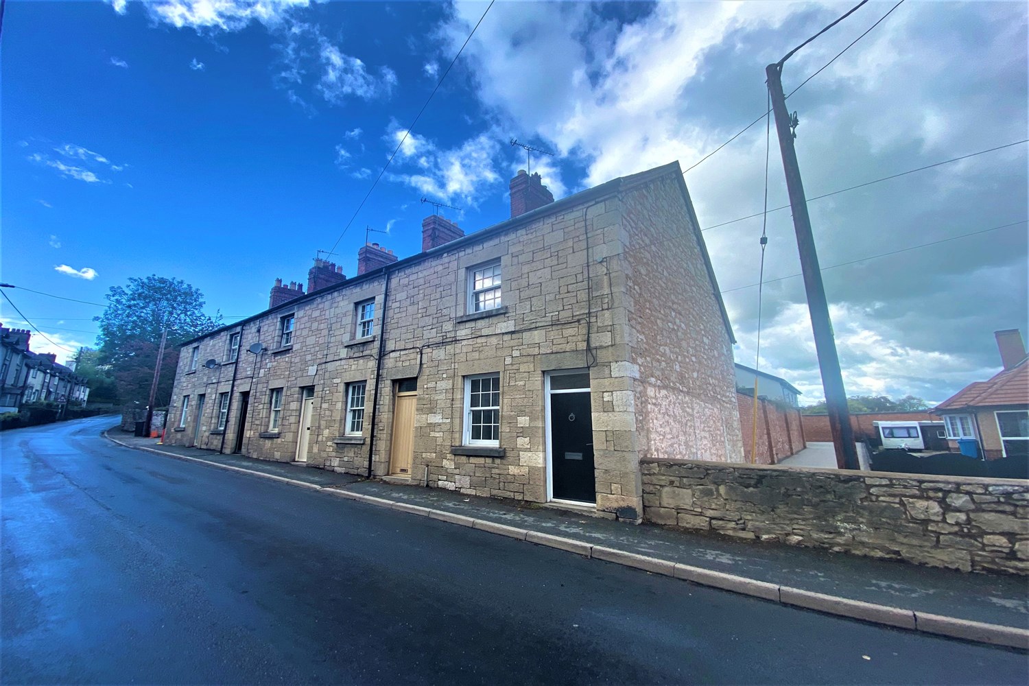 2 bedroom House LSTC