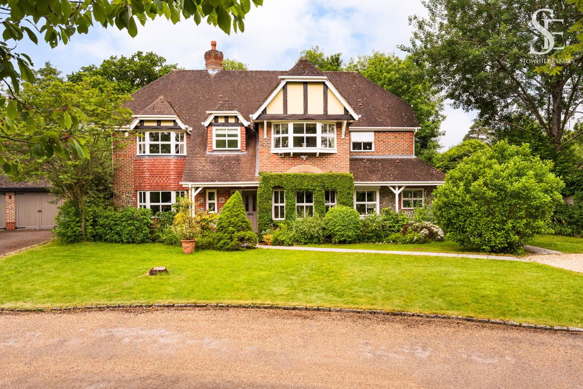 5 bedroom House For Sale