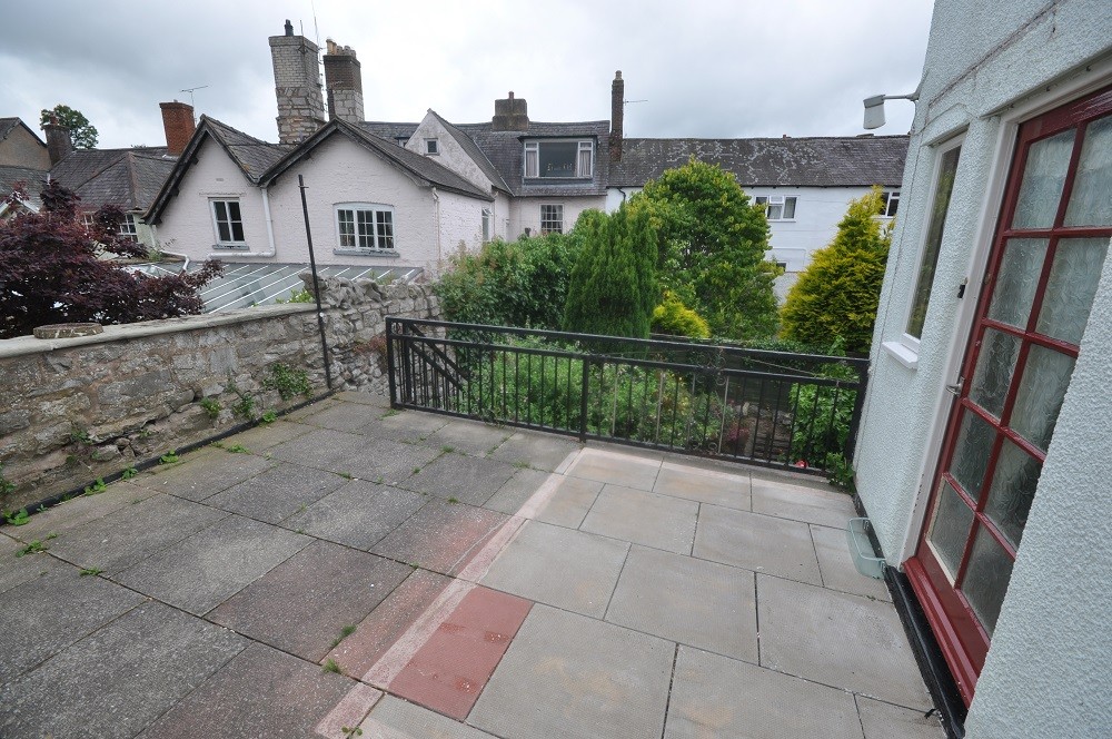 2 bedroom House LSTC