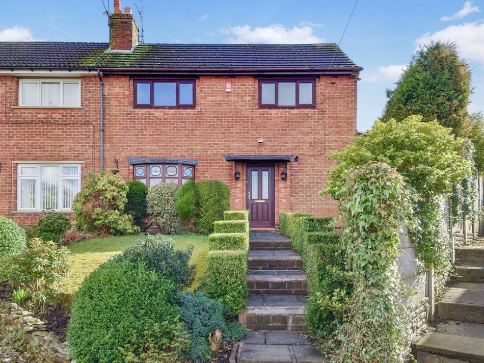 3 bedroom Semi-detached house SSTC