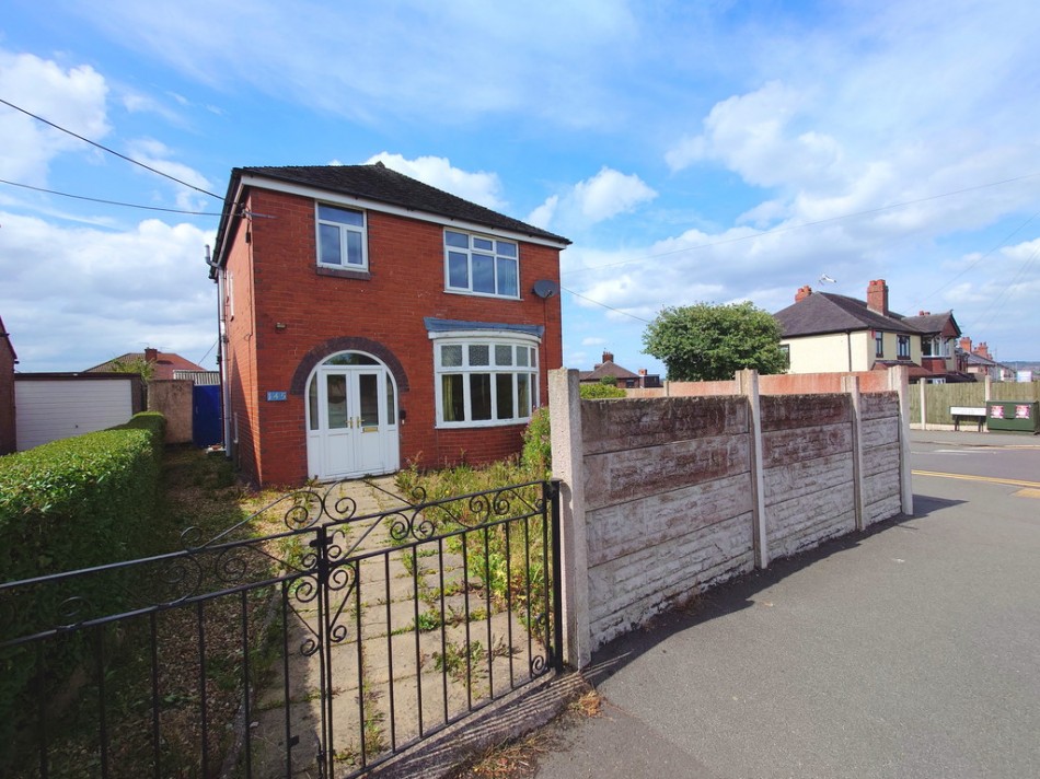 3 bedroom Detached house SSTC