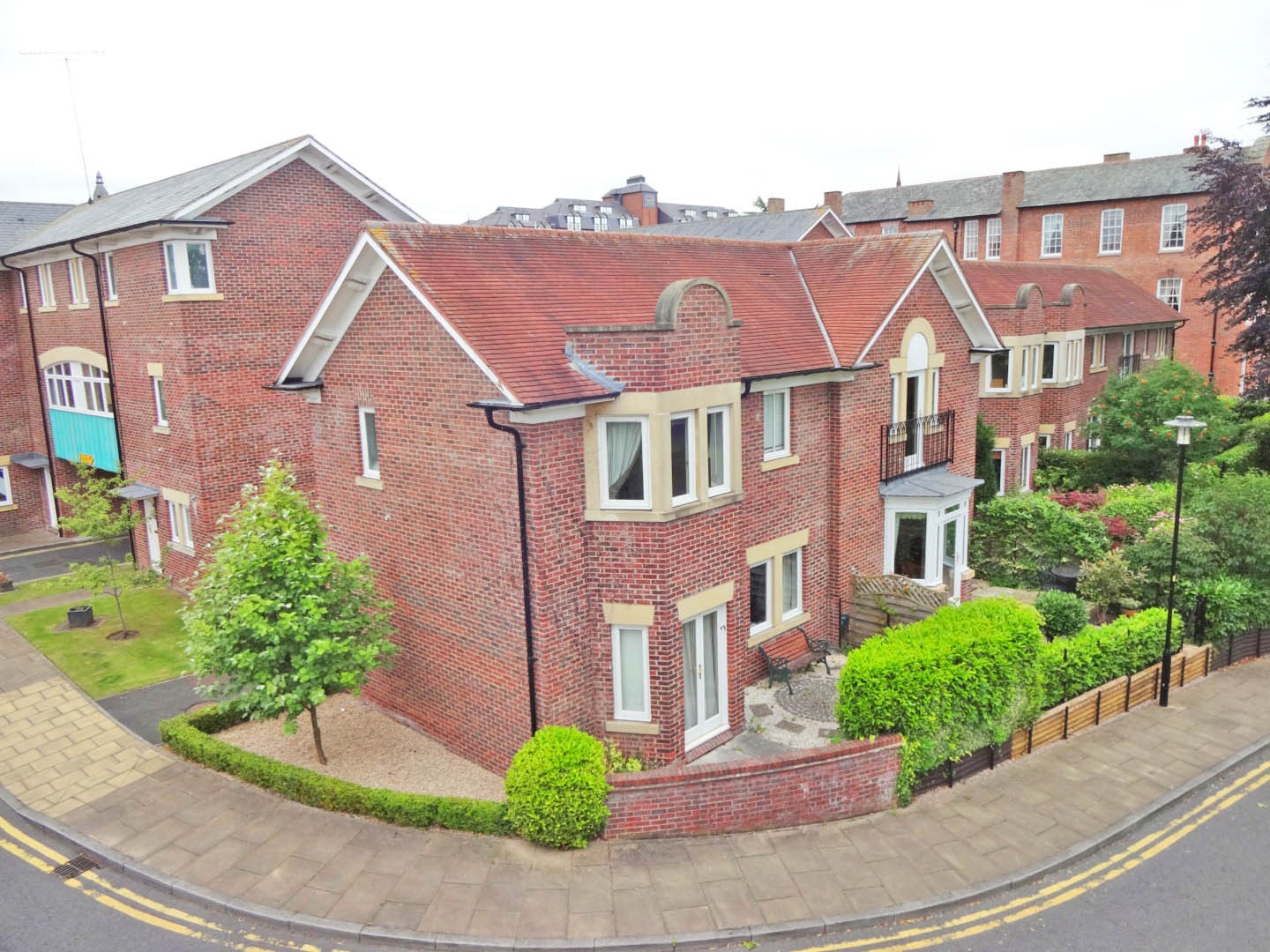2 bedroom House LSTC