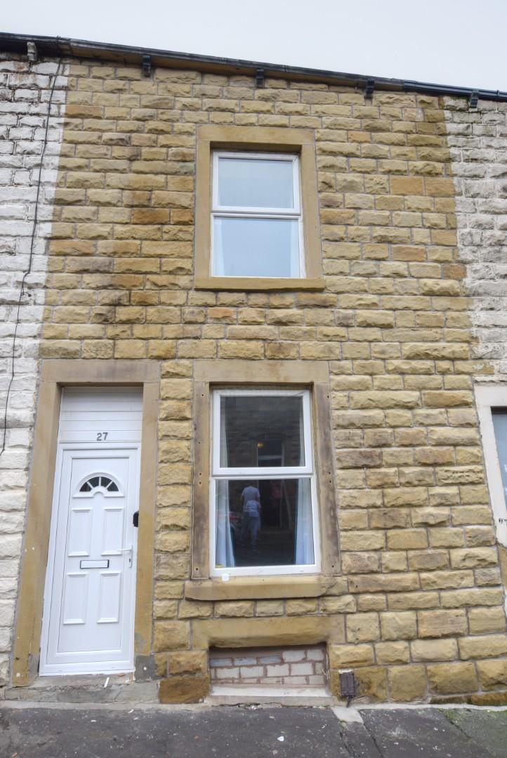 3 bedroom Terraced SSTC