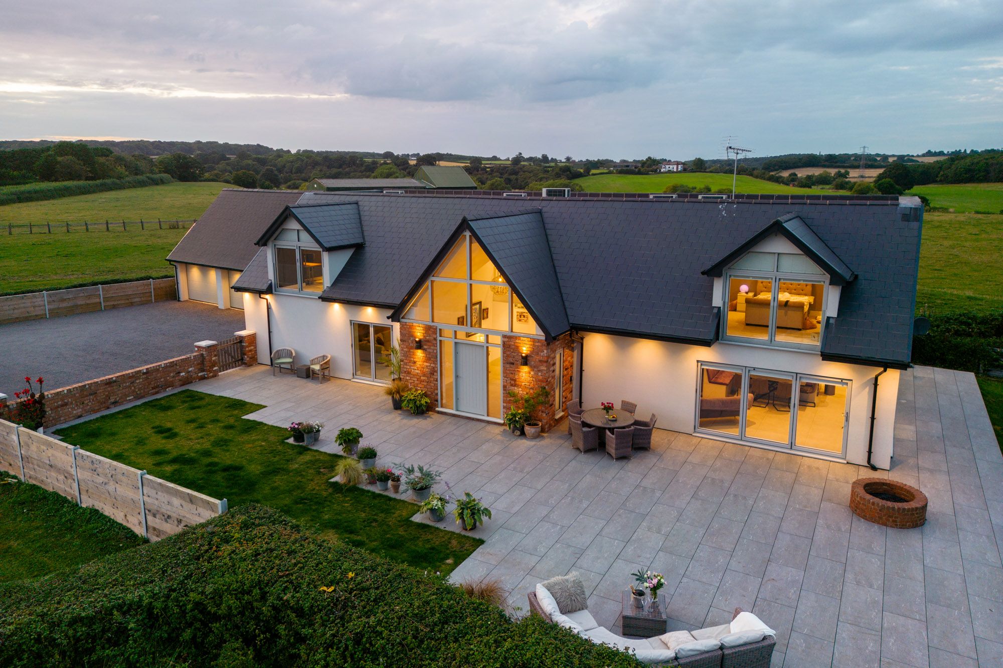 5 bedroom House For Sale