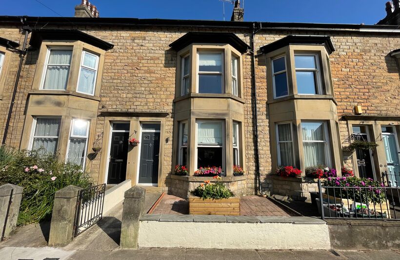 4 bedroom Terraced House SSTC