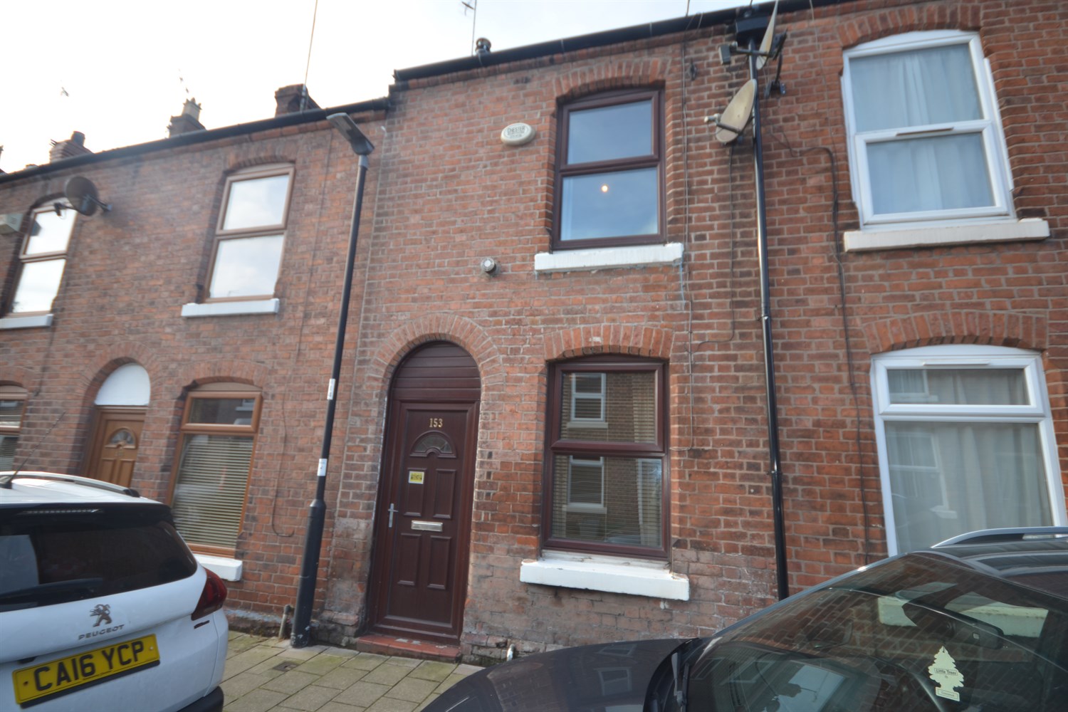2 bedroom House To Let