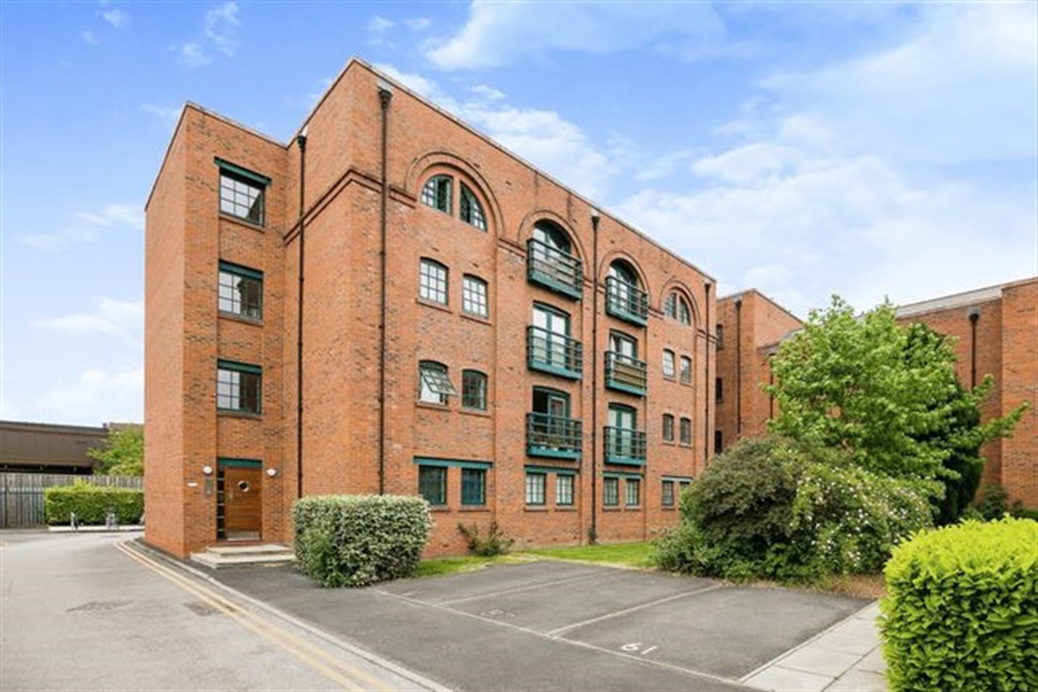 2 bedroom House LSTC