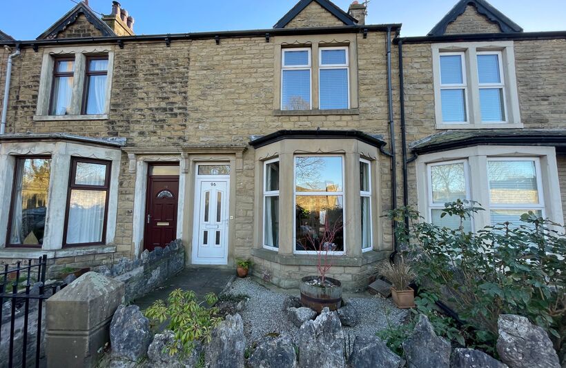 3 bedroom Terraced House SSTC
