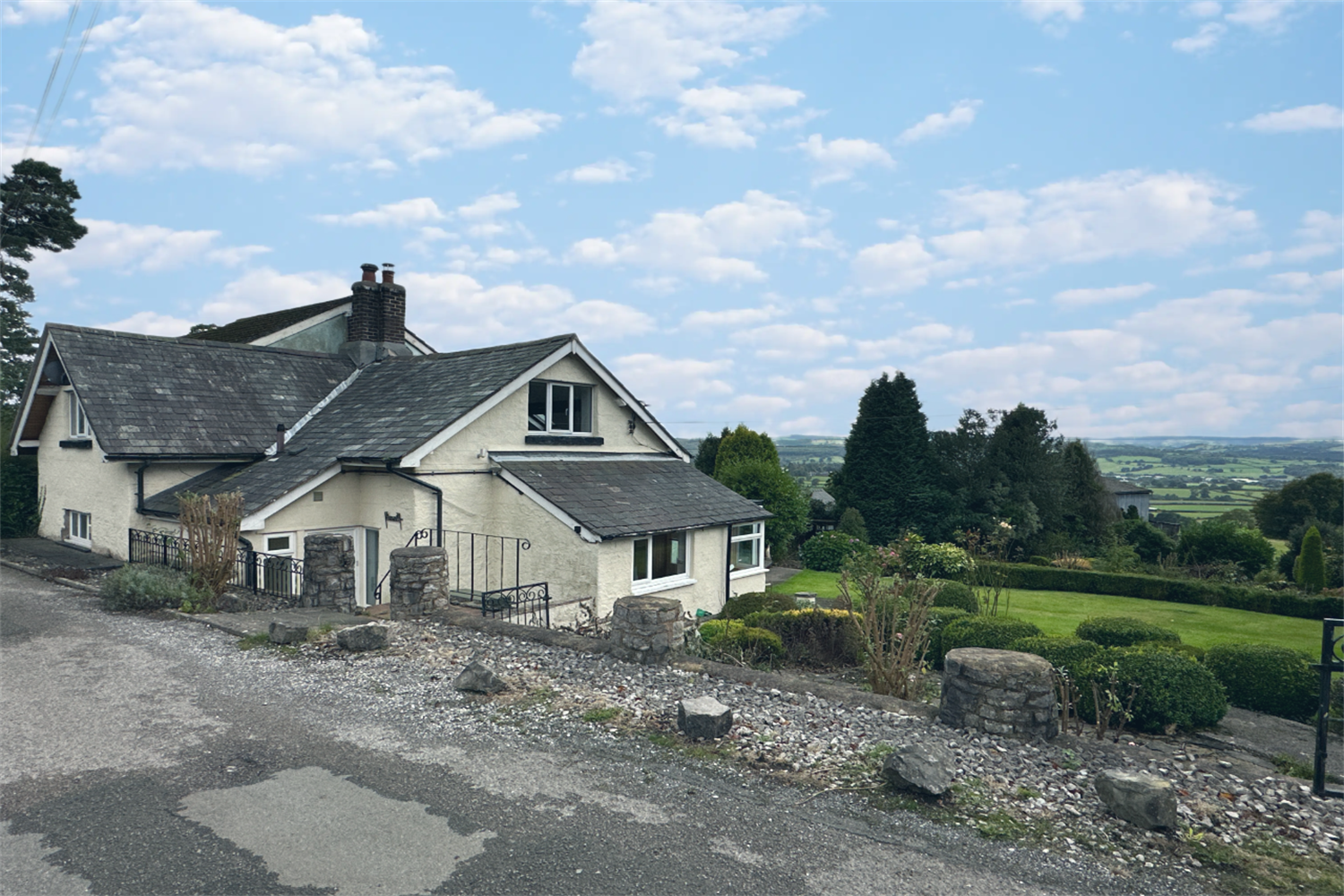 2 bedroom House (unspecified) LSTC