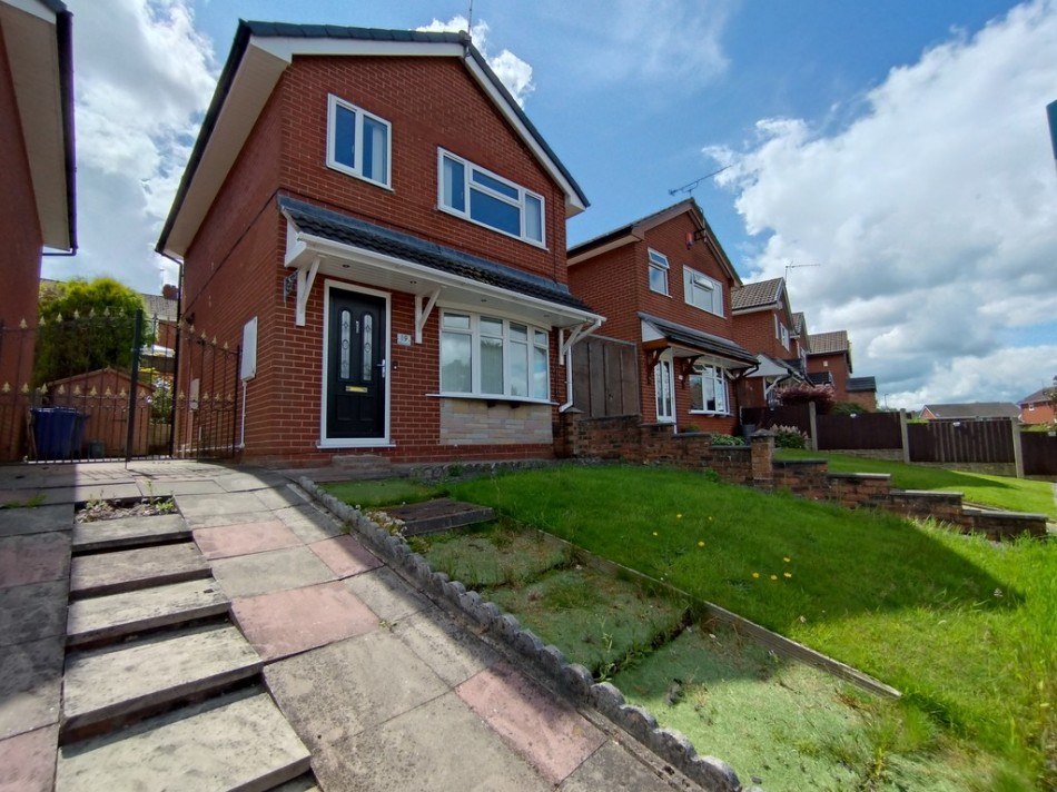 3 bedroom Detached house SSTC