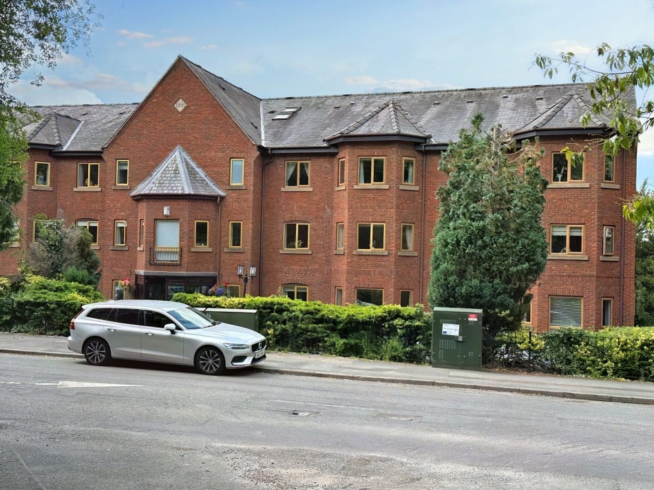 1 bedroom Apartment For Sale
