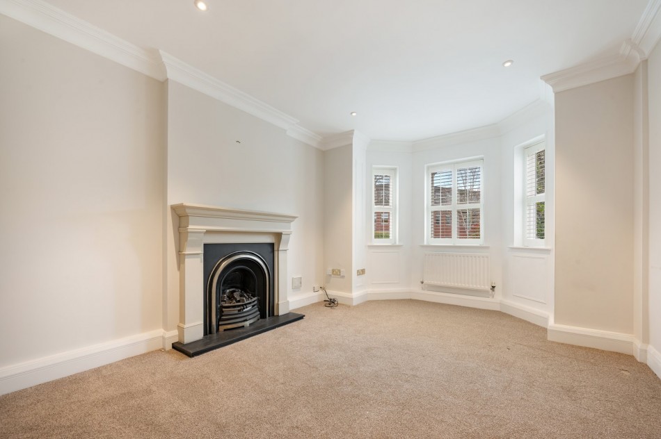 4 bedroom Property For Sale