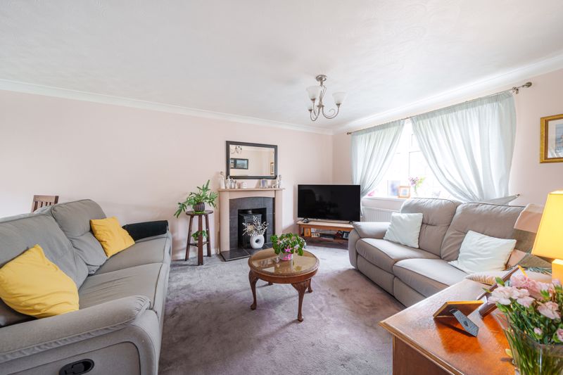 3 bedroom Detached House Sold