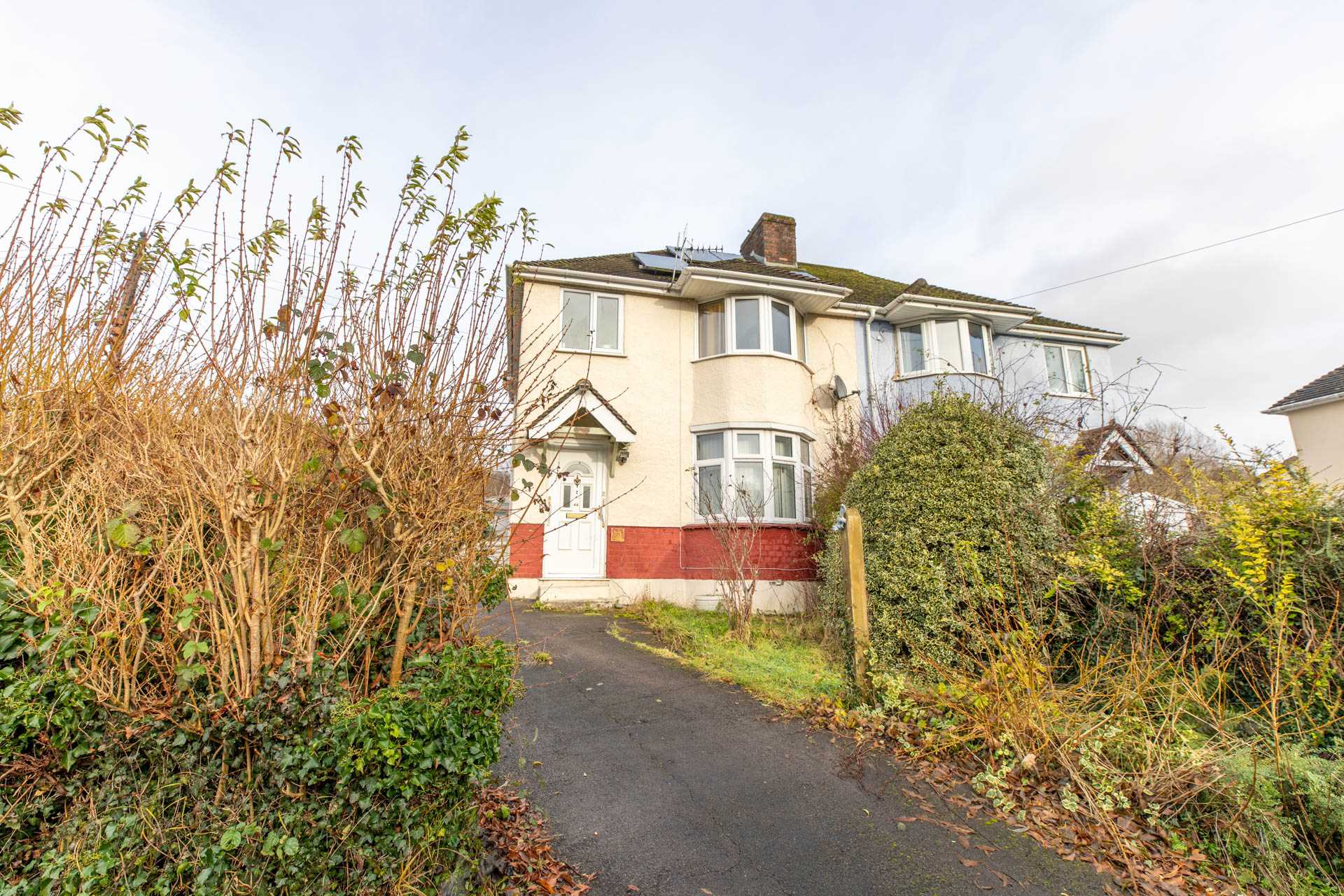 3 bedroom Semi-detached house Sold
