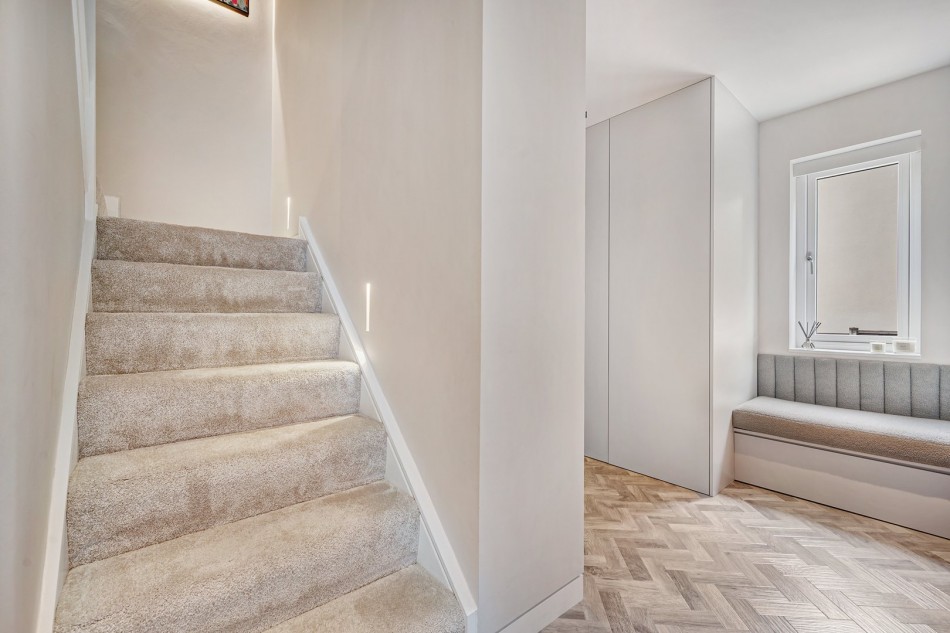 2 bedroom Property For Sale