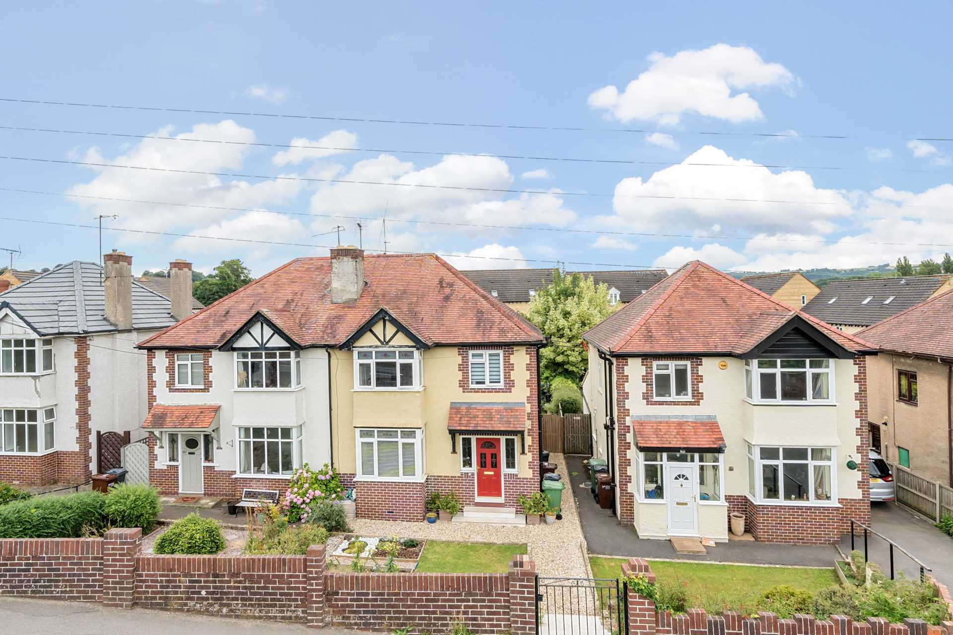 3 bedroom Semi-detached house Sold