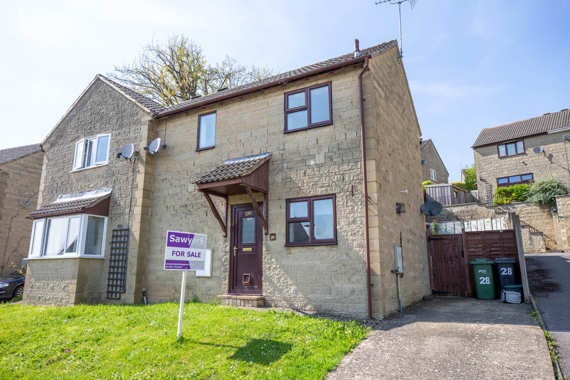 2 bedroom Semi-Detached Sold