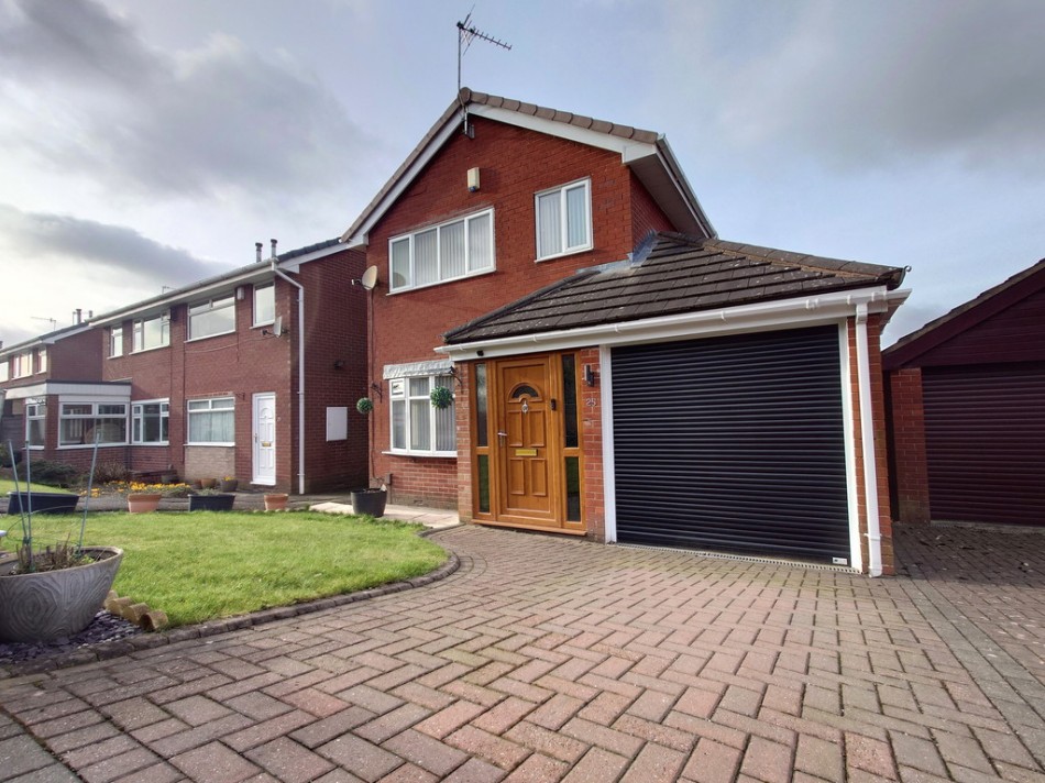 3 bedroom Detached house SSTC