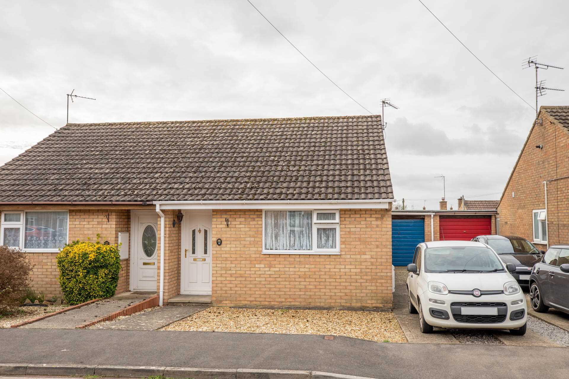 1 bedroom Semi-Detached Sold