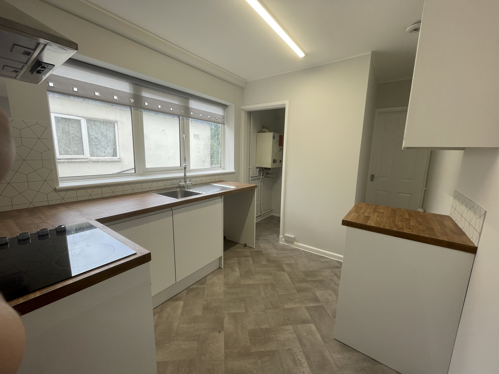 2 bedroom Apartment To Let