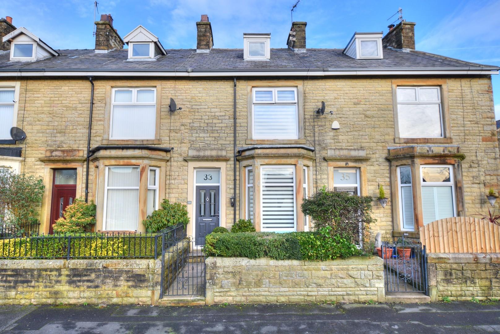 3 bedroom Terraced SSTC
