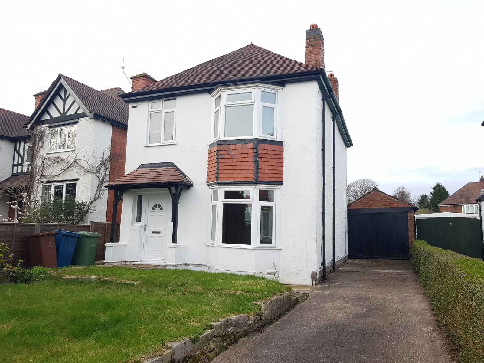 3 bedroom Detached House To Let