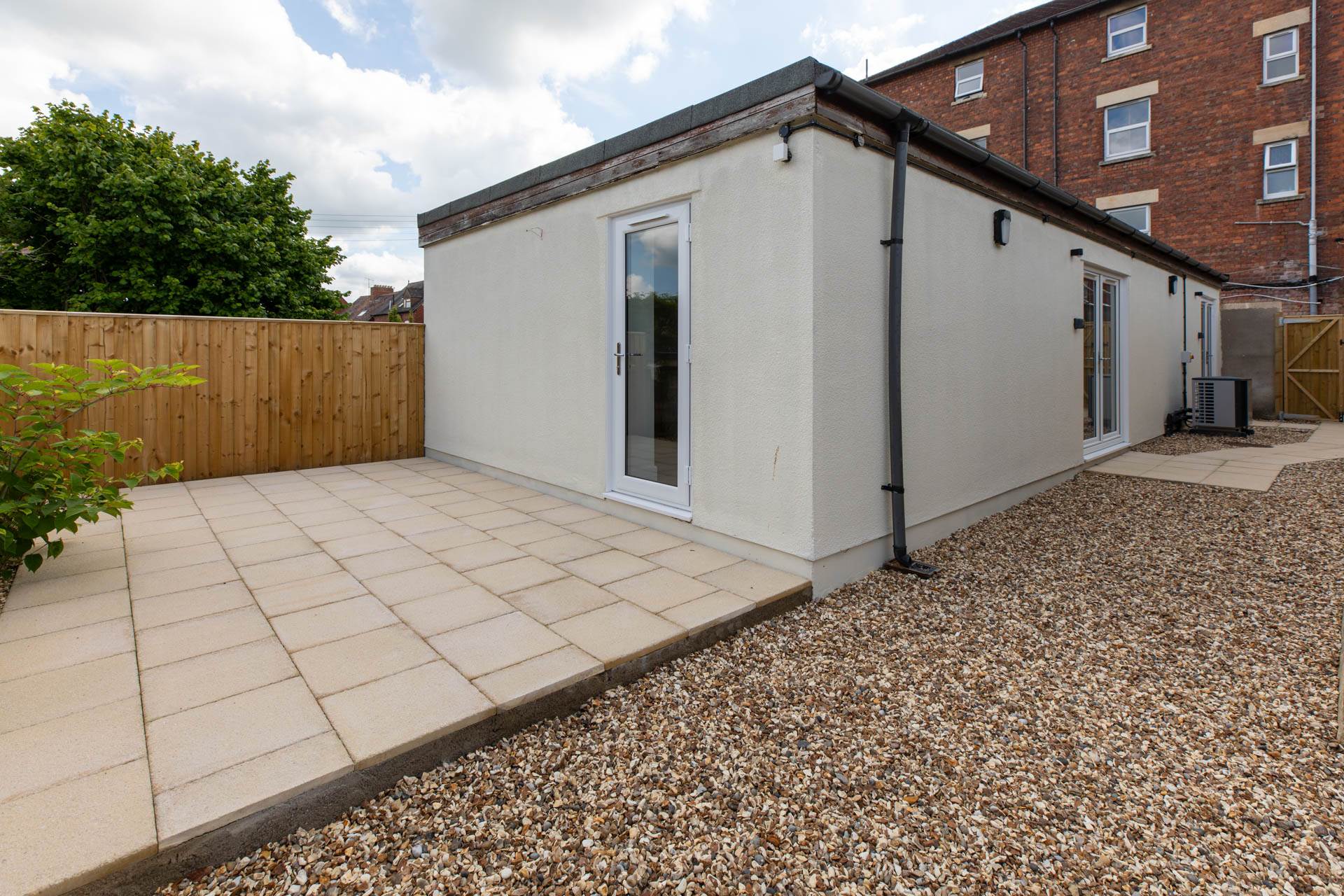 1 bedroom Detached house Let