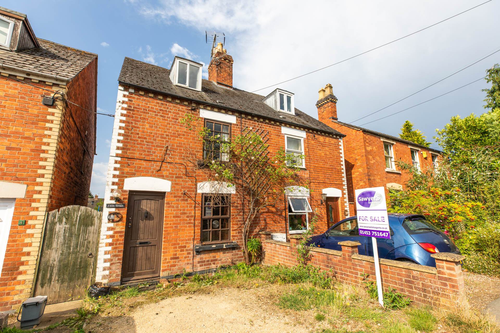 3 bedroom Semi-detached house Sold