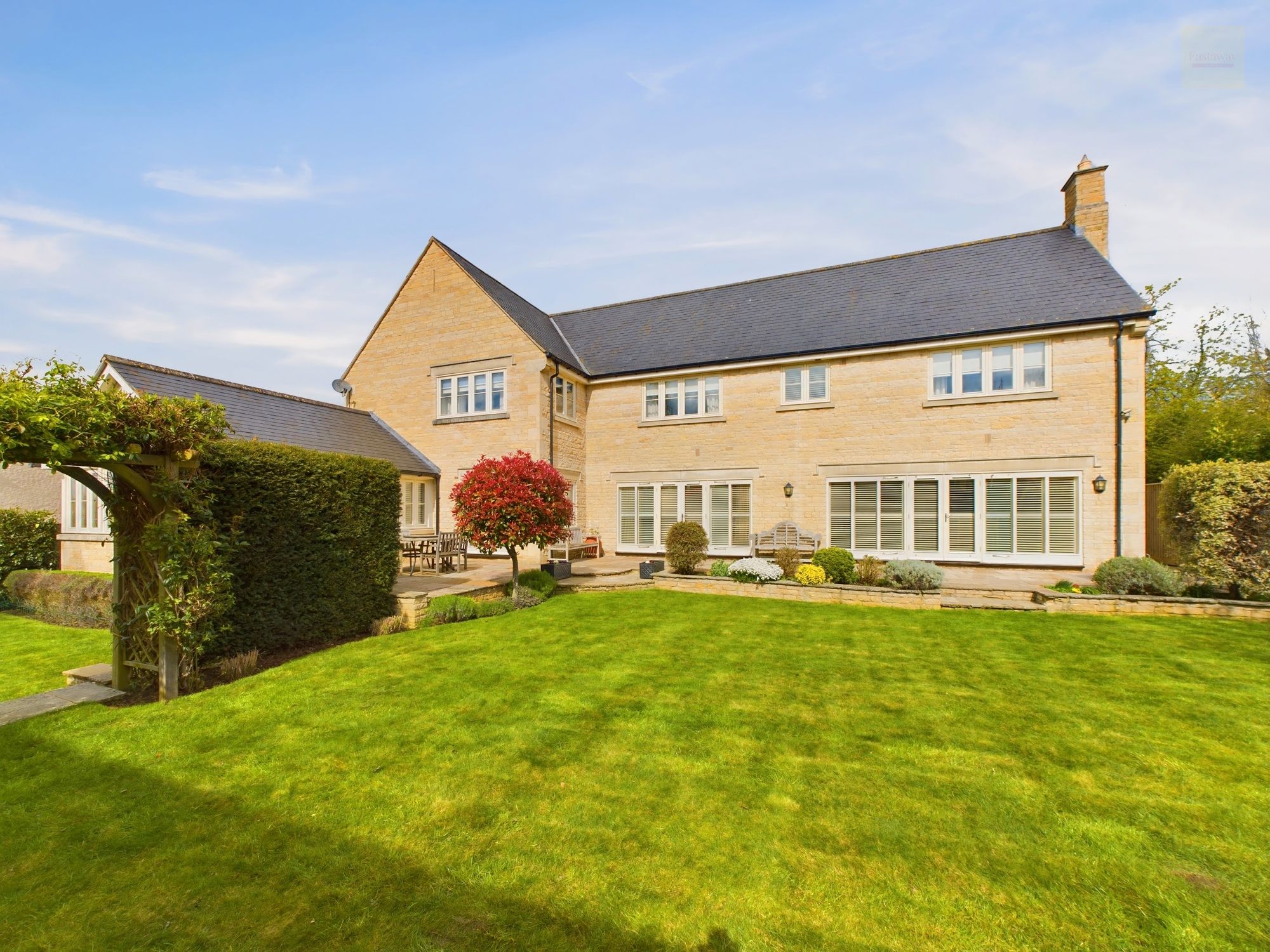 5 bedroom House SSTC