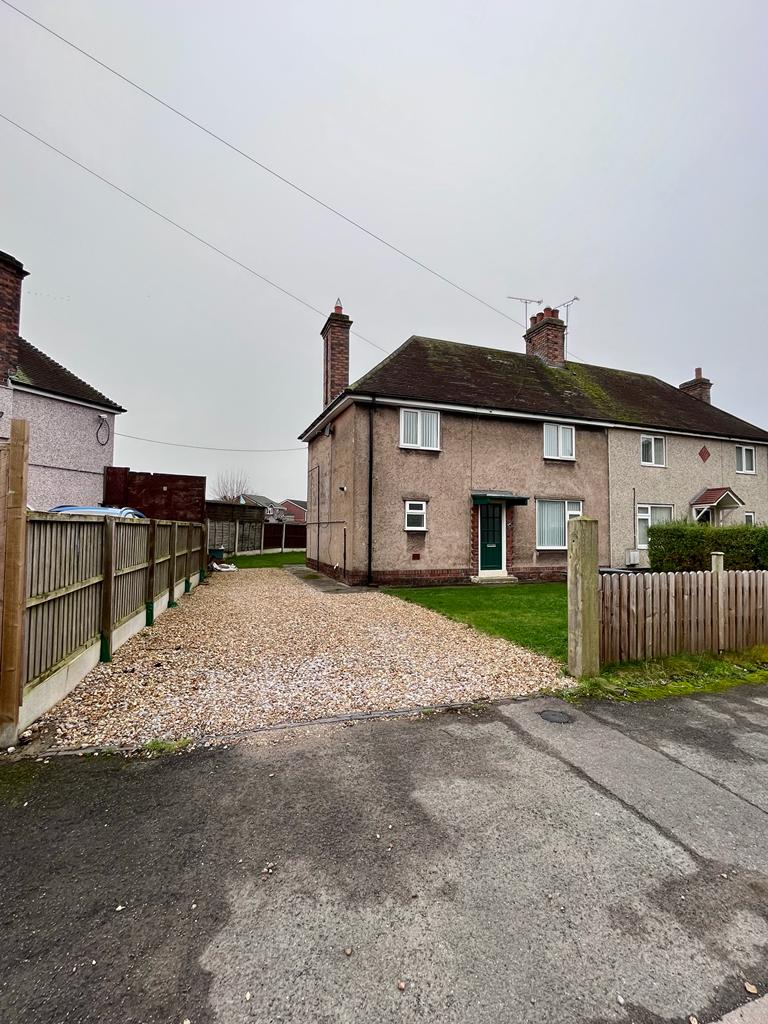 3 bedroom Semi-Detached House Let agreed